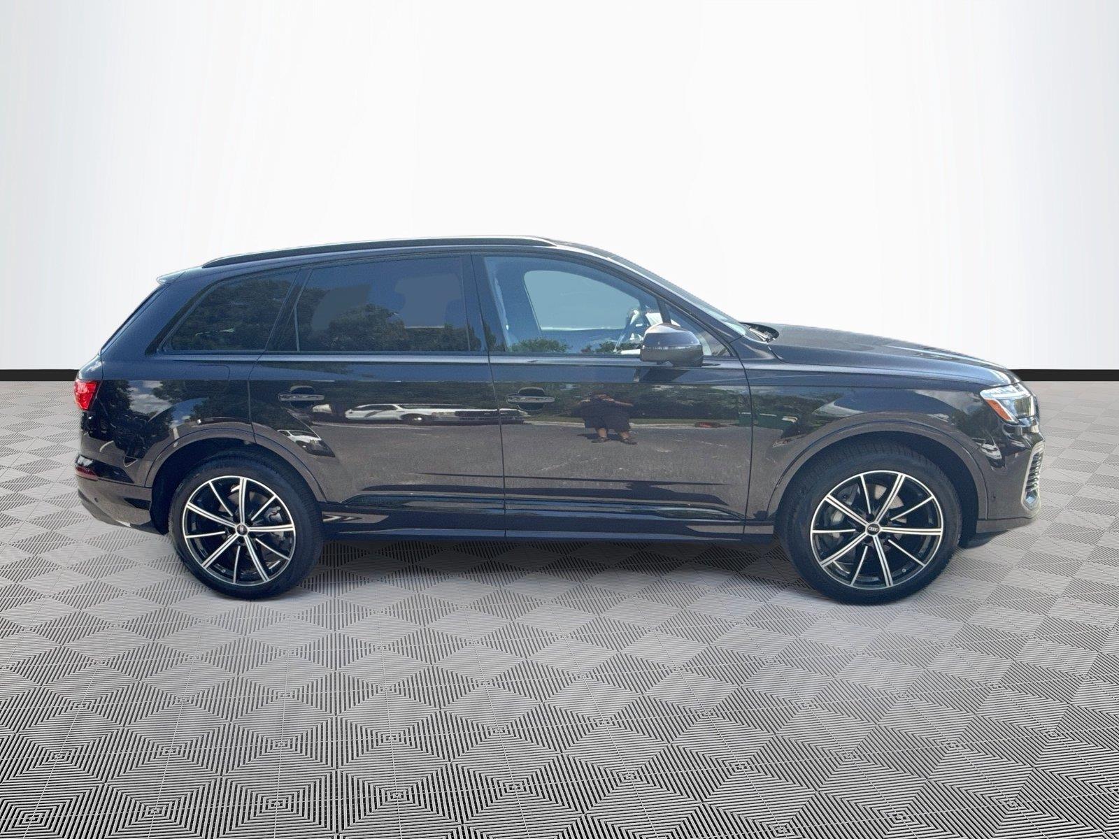 2026 Audi Q7 Premium Plus
