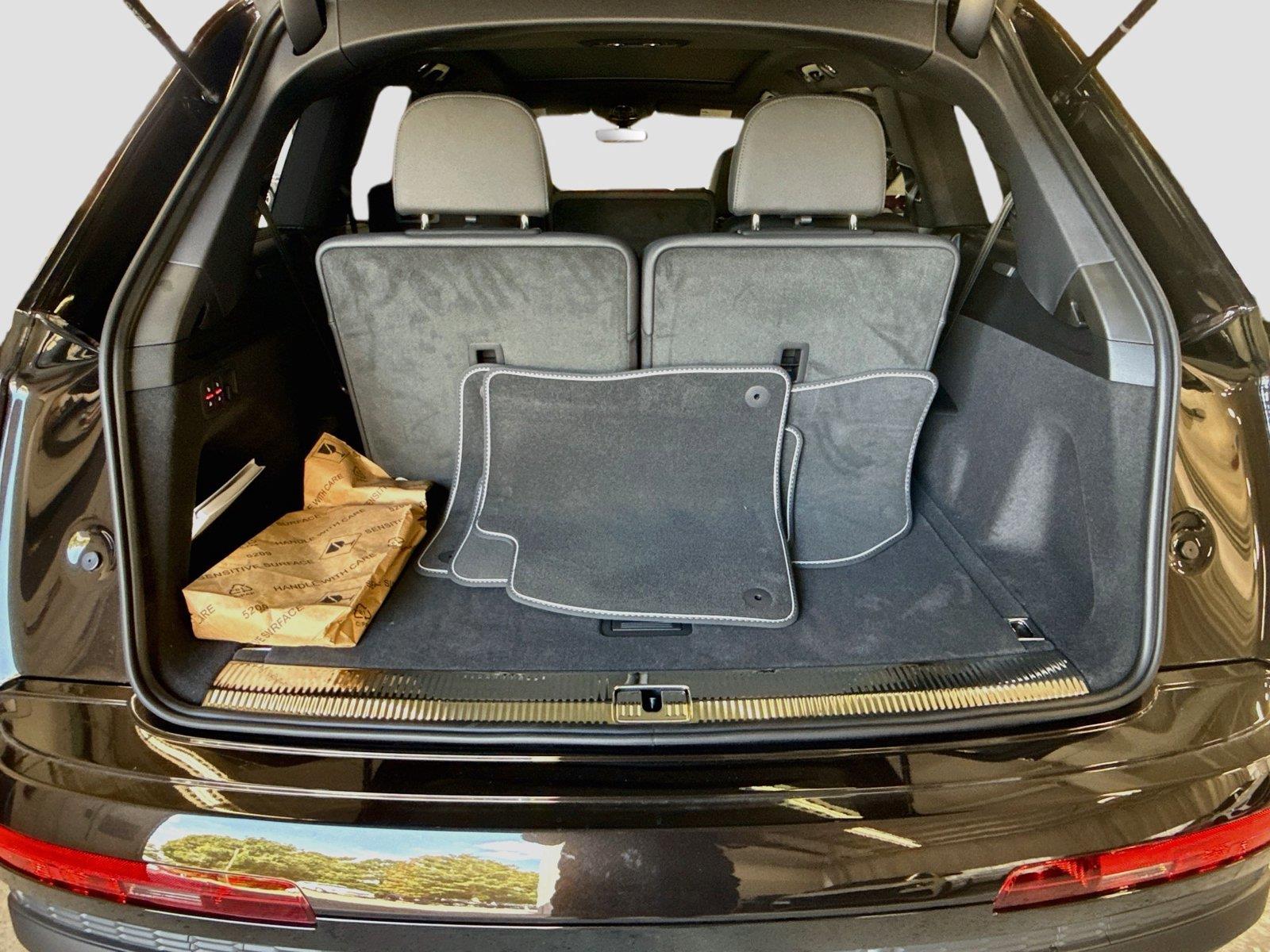 2026 Audi Q7 Premium Plus