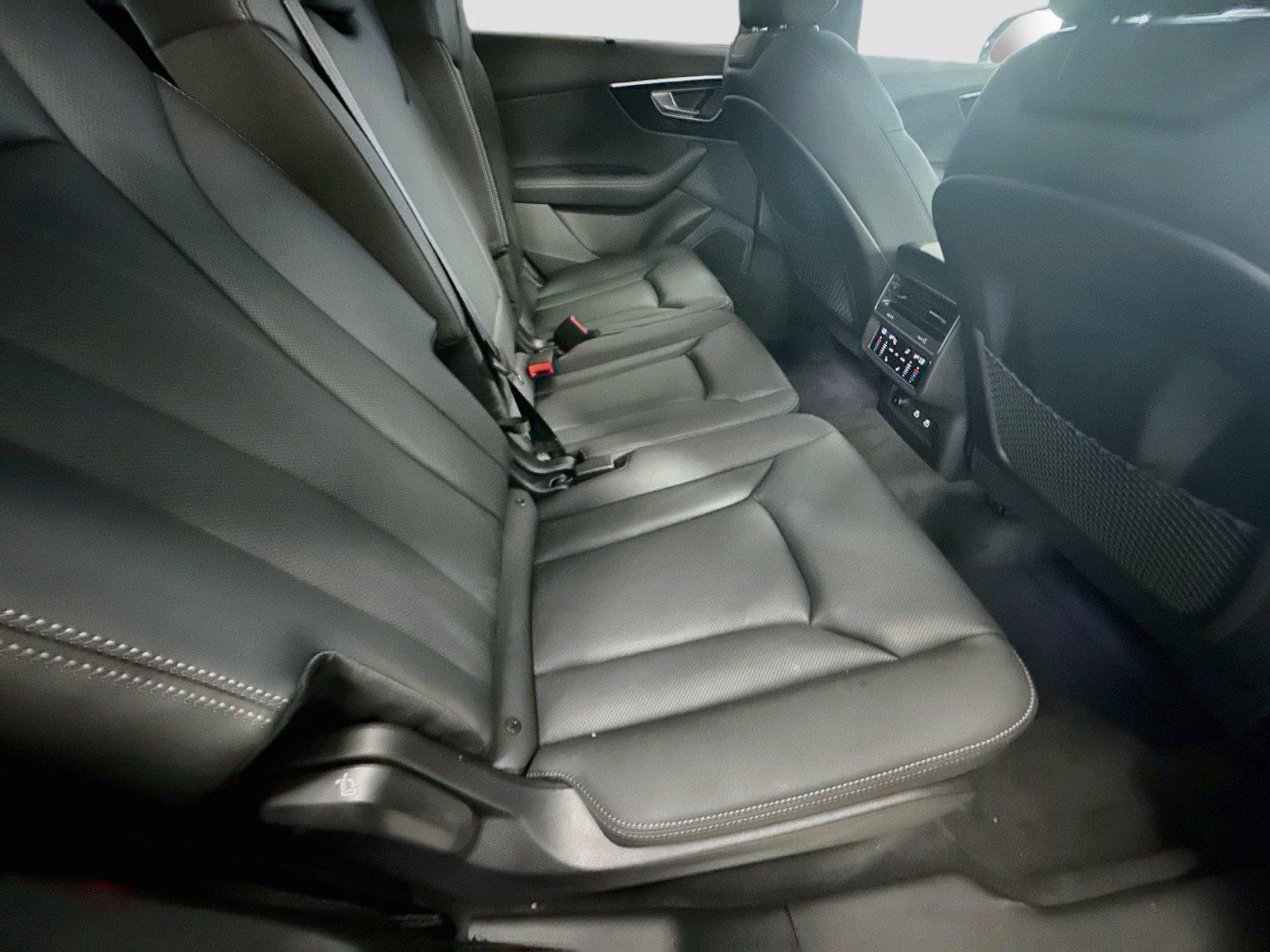 2026 Audi Q7 Premium Plus