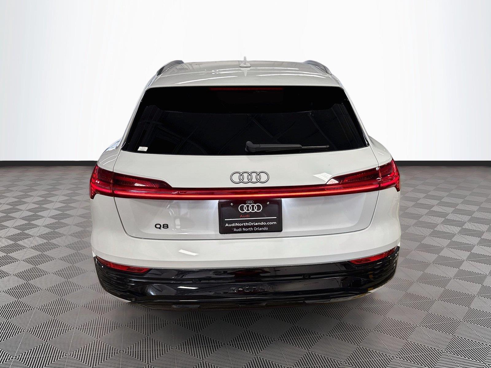 2024 Audi Q8 e-tron Premium Plus