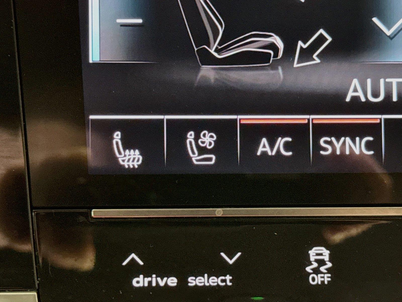 2024 Audi Q8 e-tron Premium Plus