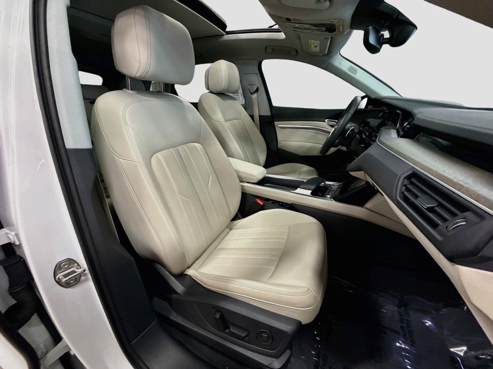 2024 Audi Q8 e-tron Premium Plus