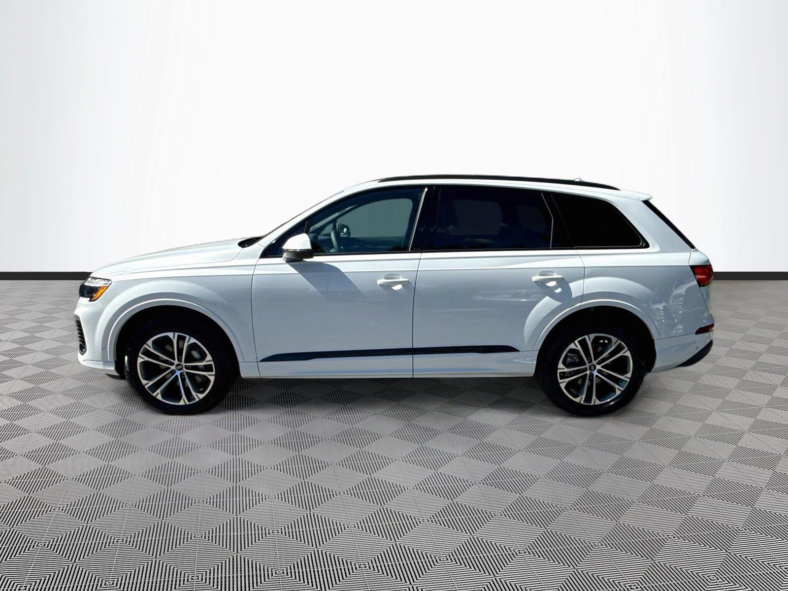 2026 Audi Q7 Premium