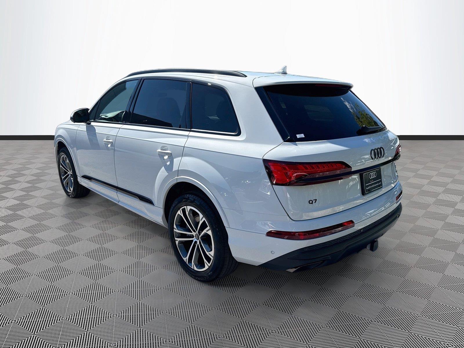 2026 Audi Q7 Premium