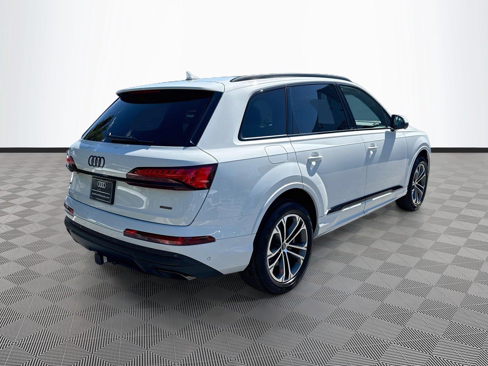 2026 Audi Q7 Premium