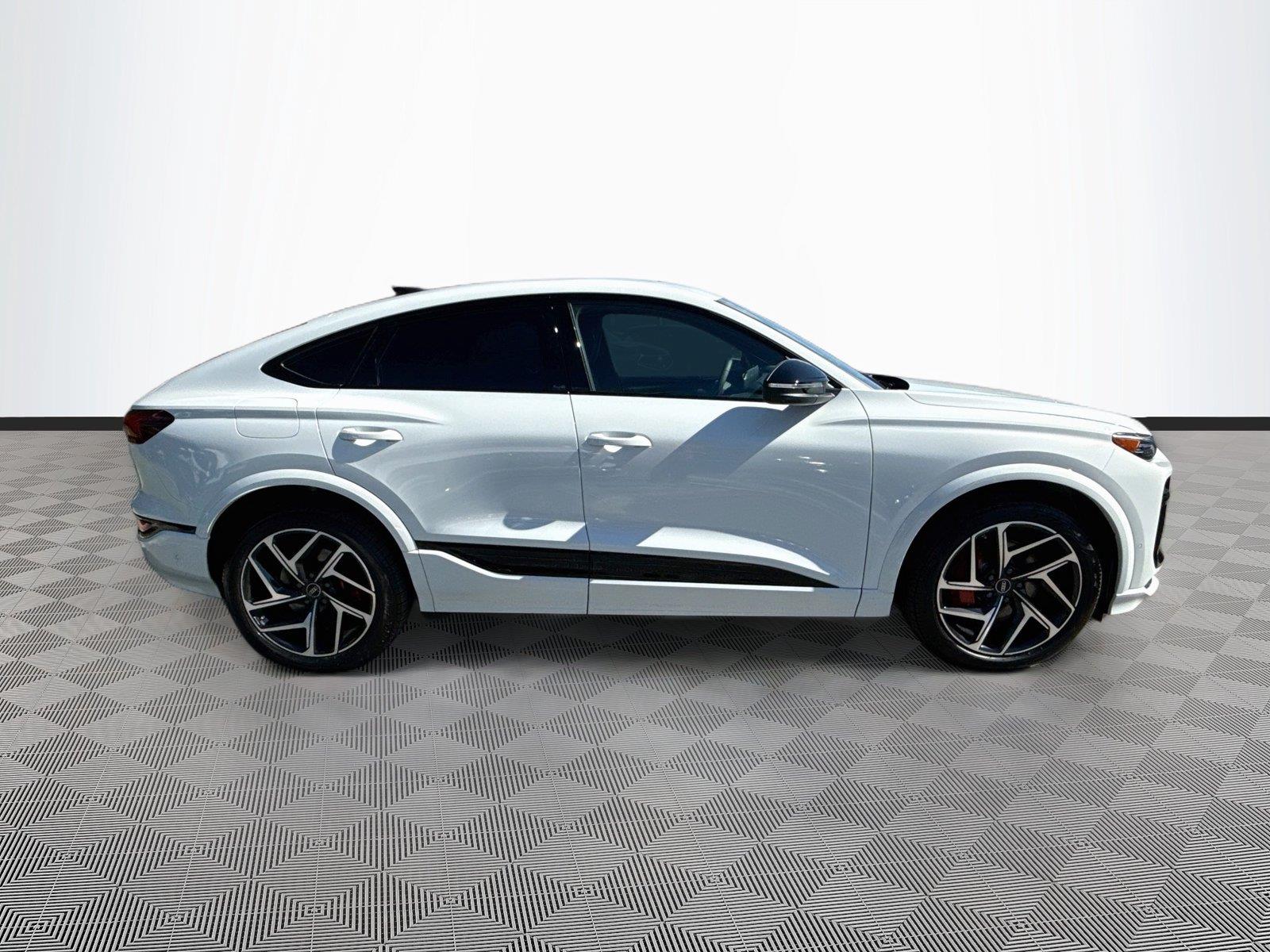 2027 Audi SQ6 e-tron Sportback Prestige