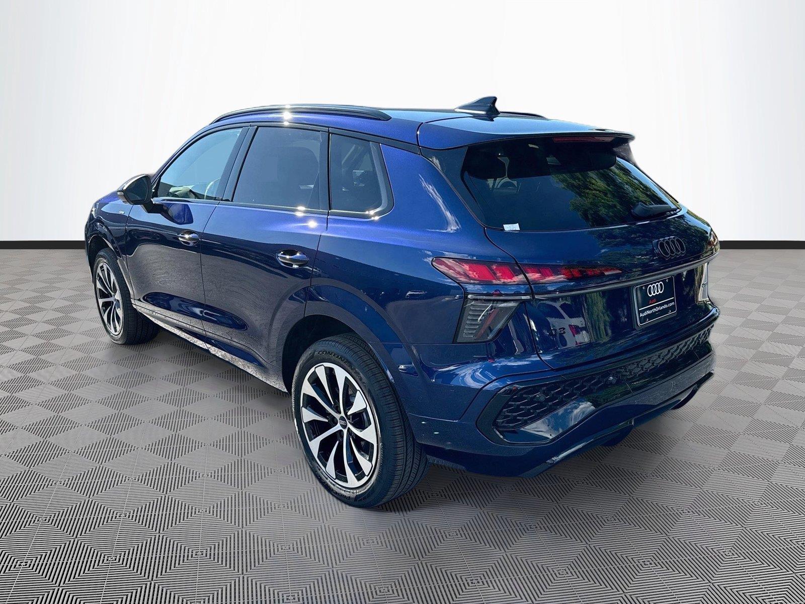 2026 Audi Q3 S line