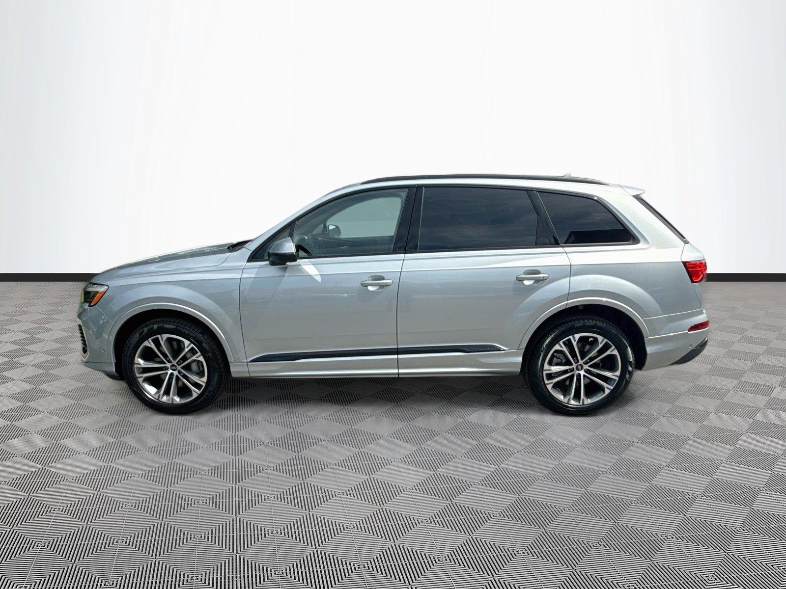 2026 Audi Q7 Premium