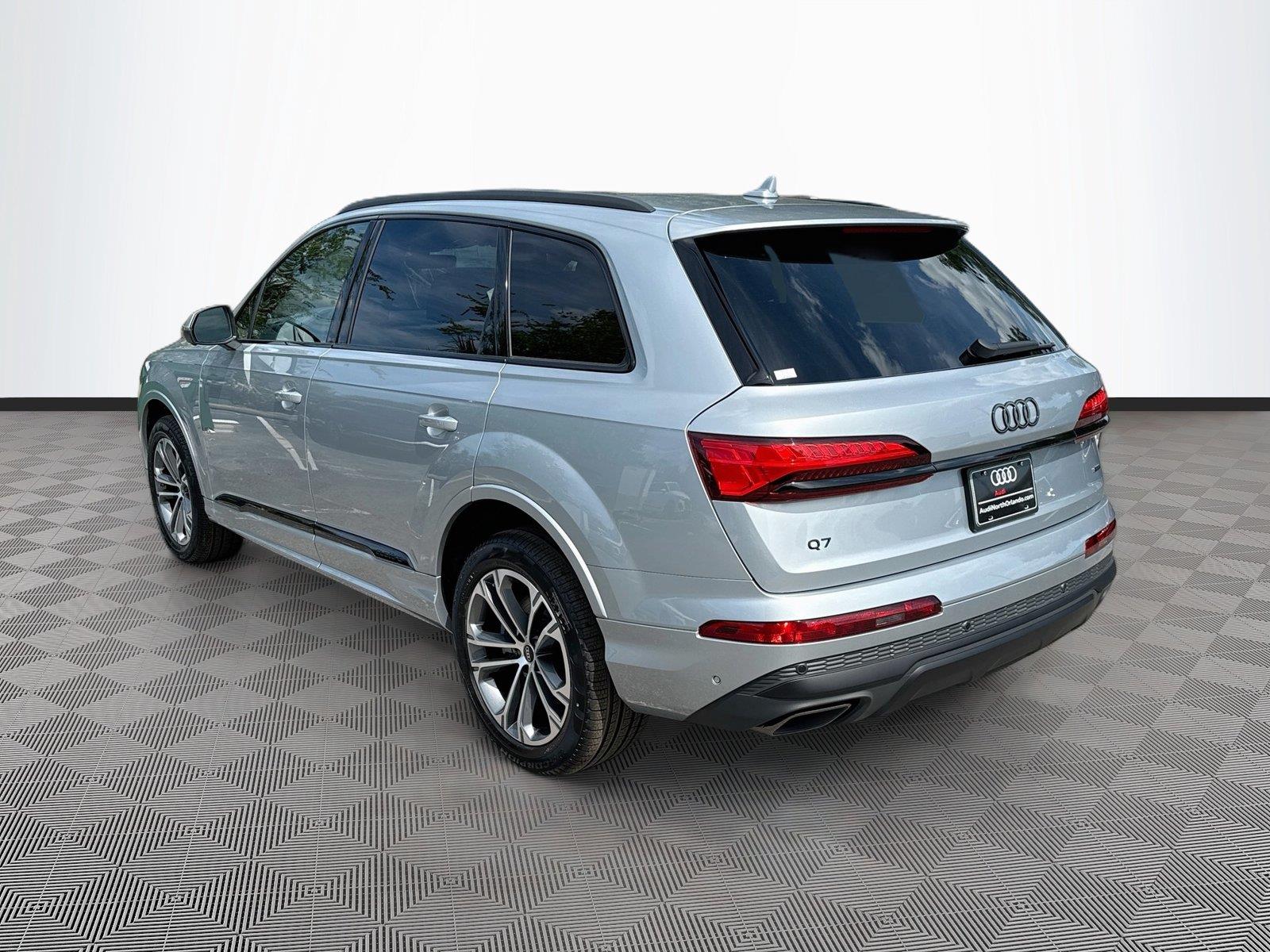 2026 Audi Q7 Premium