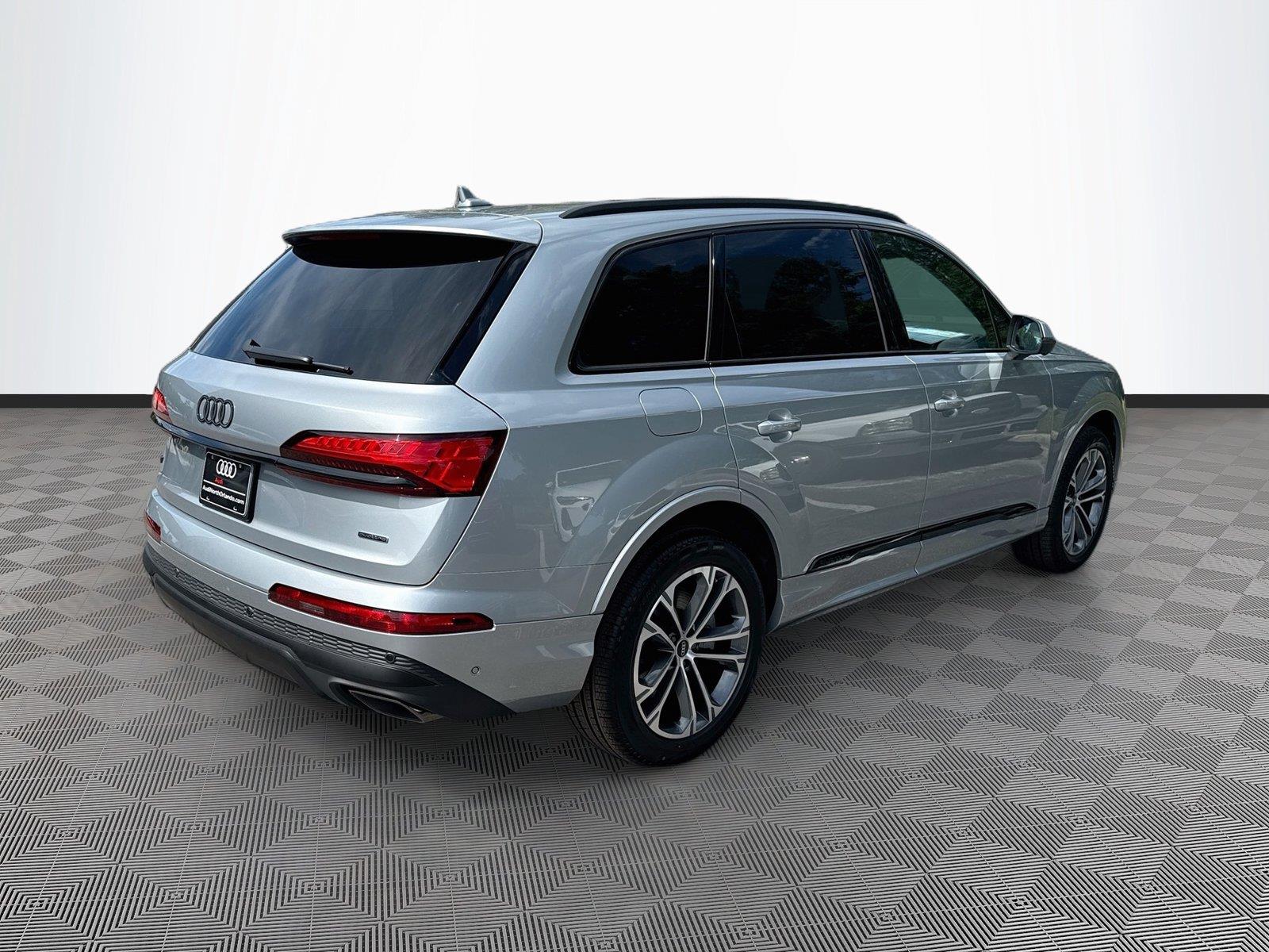 2026 Audi Q7 Premium