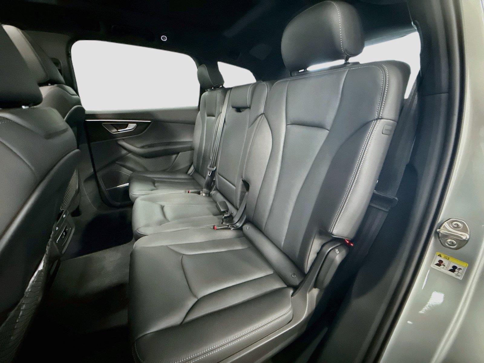 2026 Audi Q7 Premium