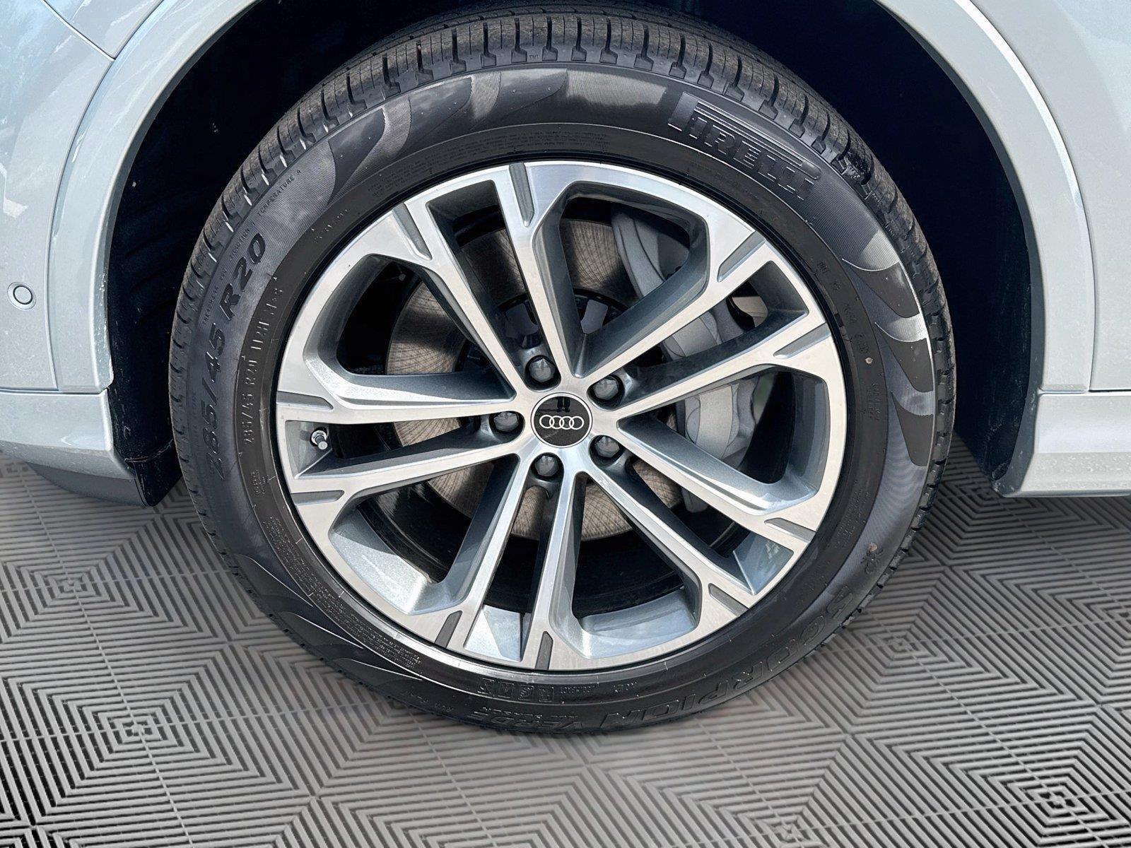 2026 Audi Q7 Premium