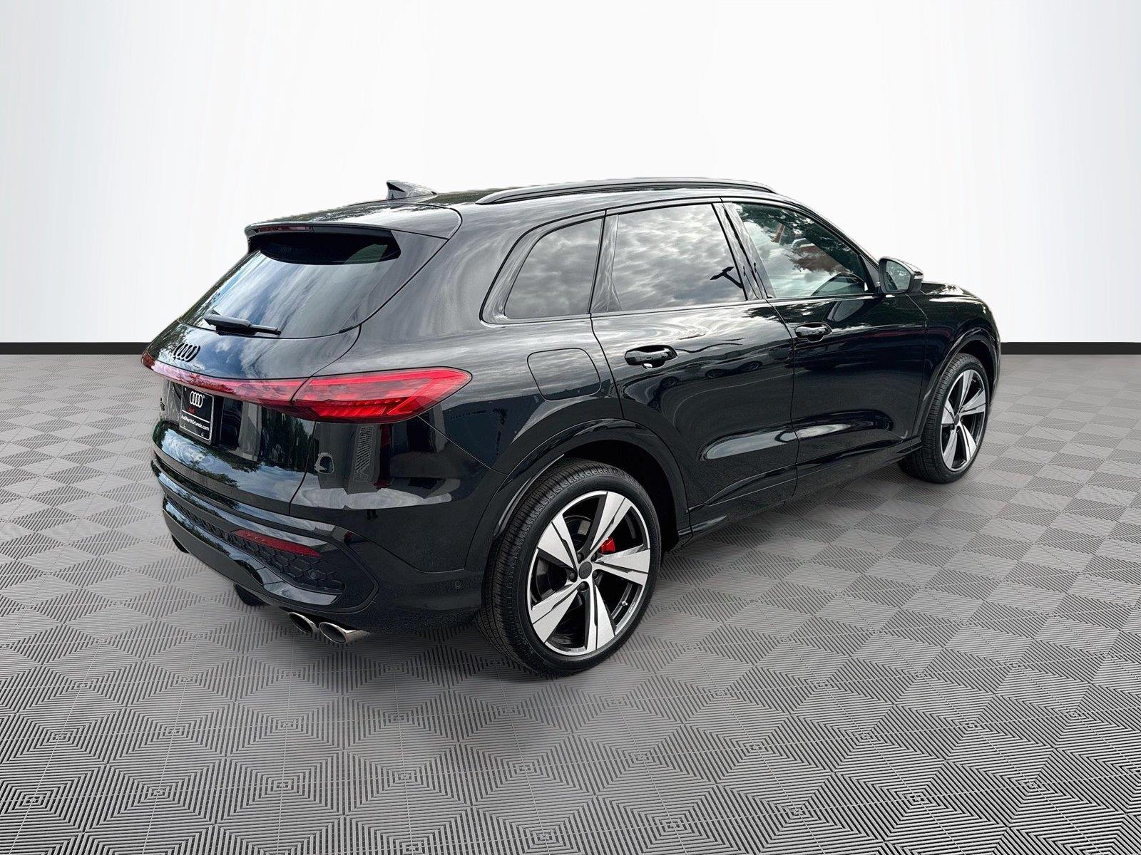 2026 Audi SQ5 Premium Plus