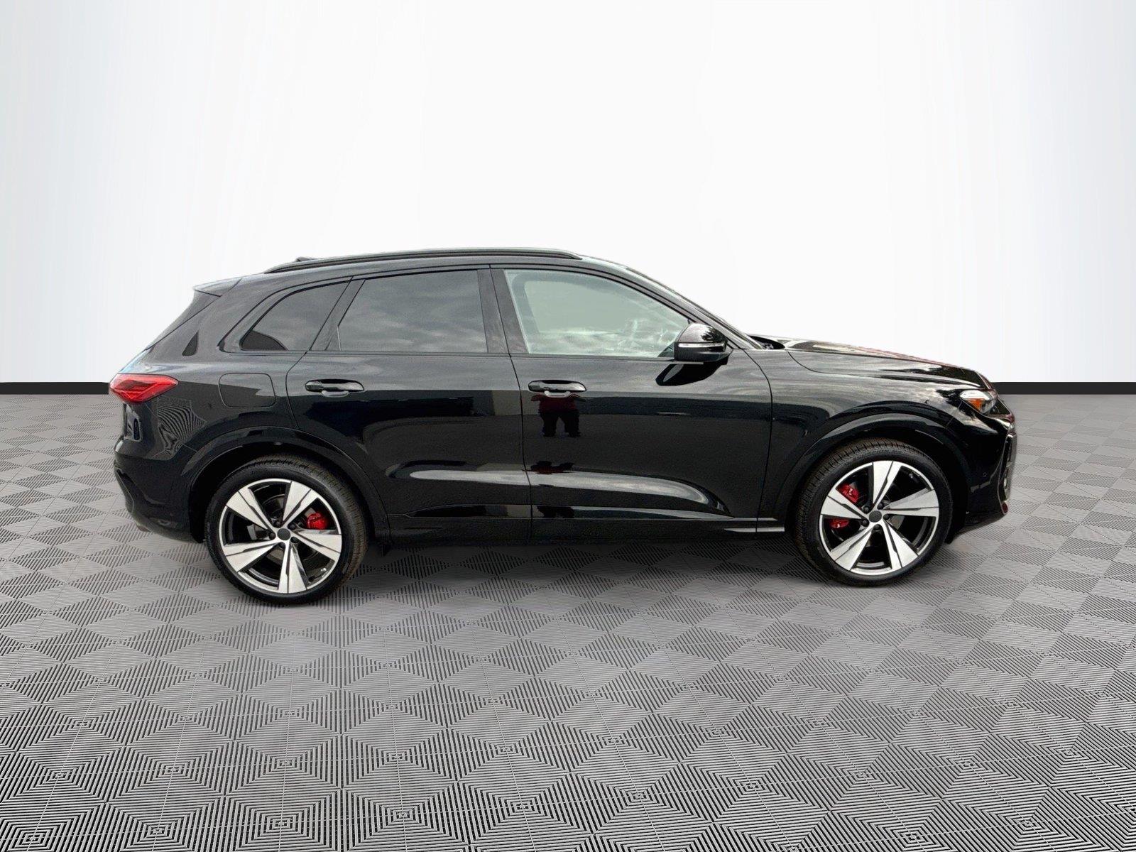 2026 Audi SQ5 Premium Plus