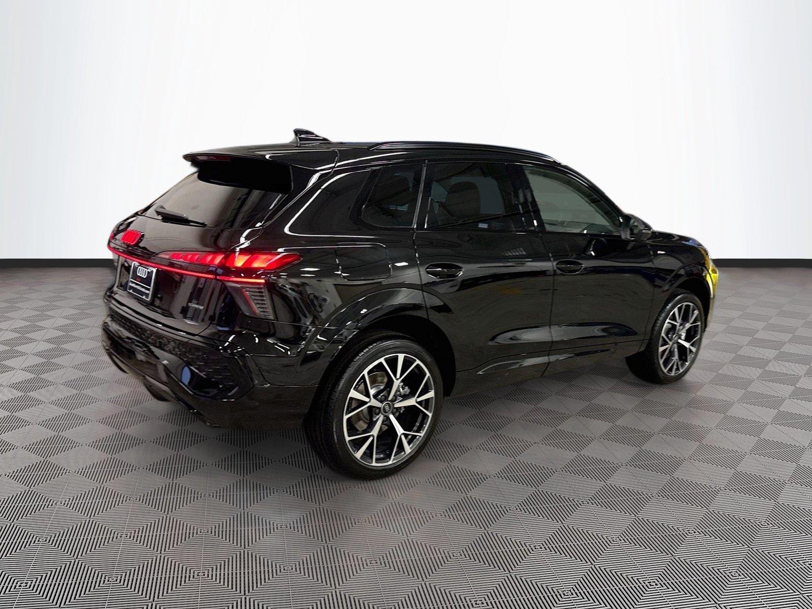 2026 Audi Q3 S line