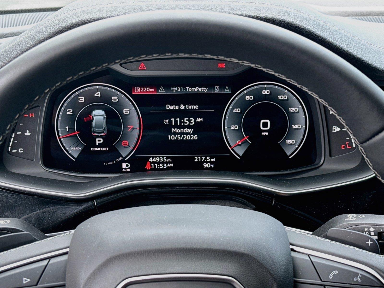 2023 AUDI Q8