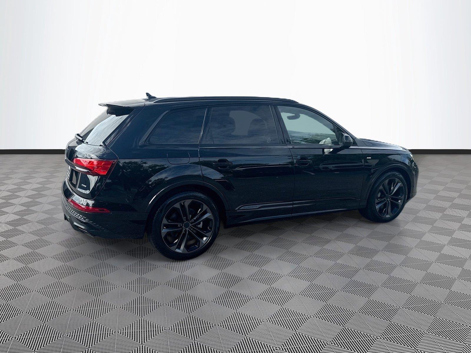 2026 Audi Q7 S line Premium Plus