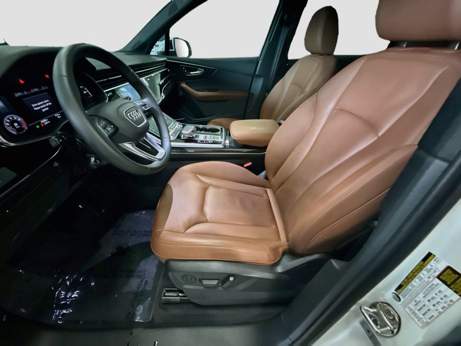 2020 Audi Q7 Premium Plus