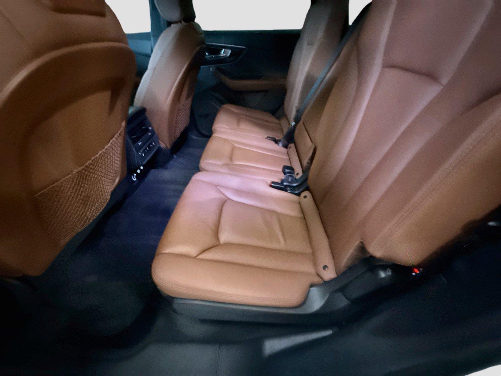 2020 Audi Q7 Premium Plus