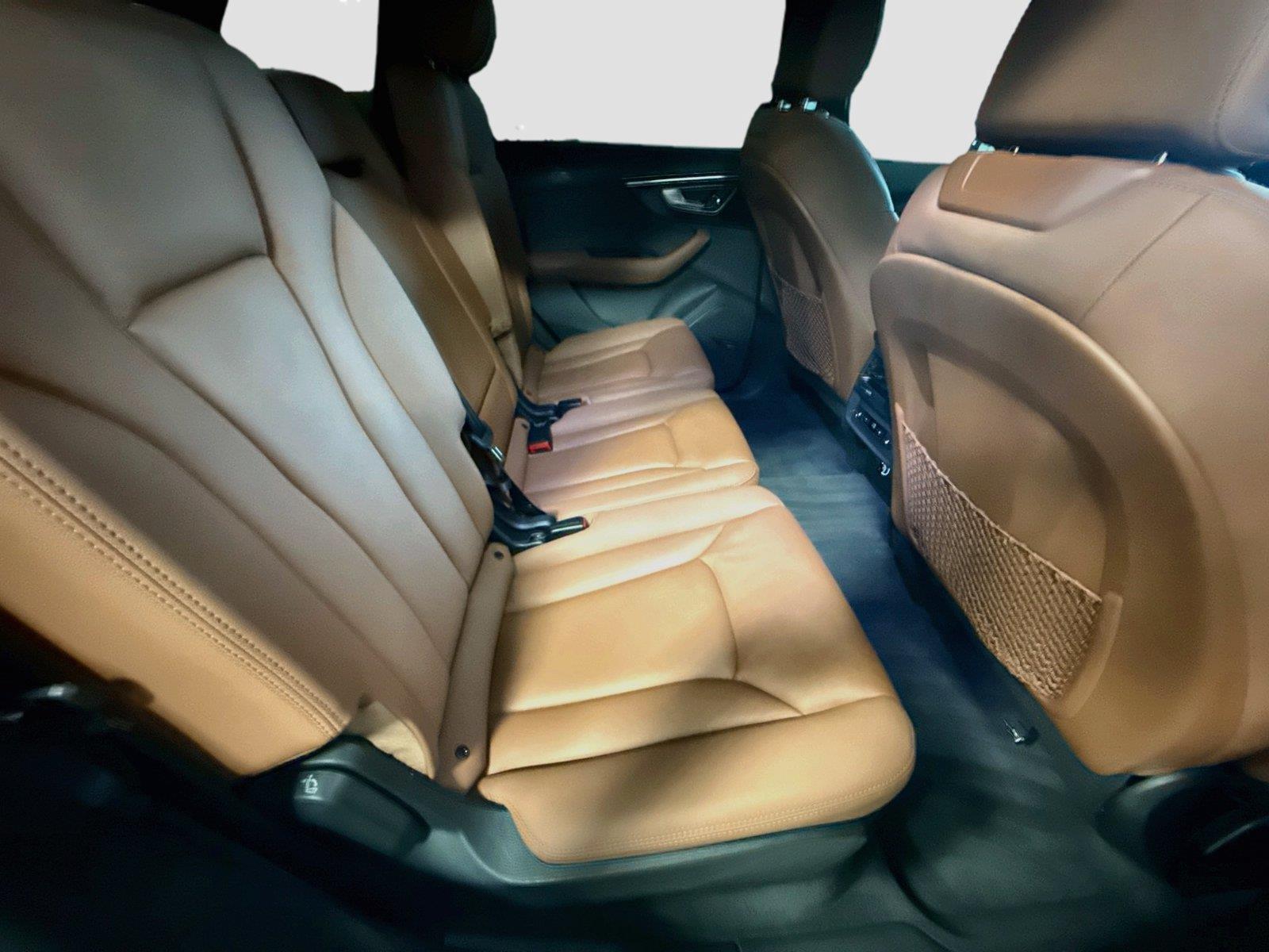 2020 Audi Q7 Premium Plus