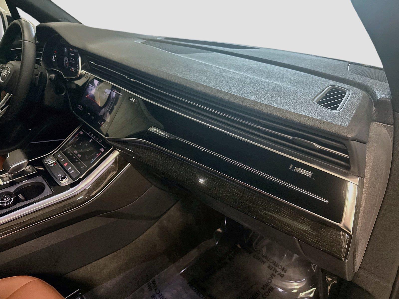2020 Audi Q7 Premium Plus