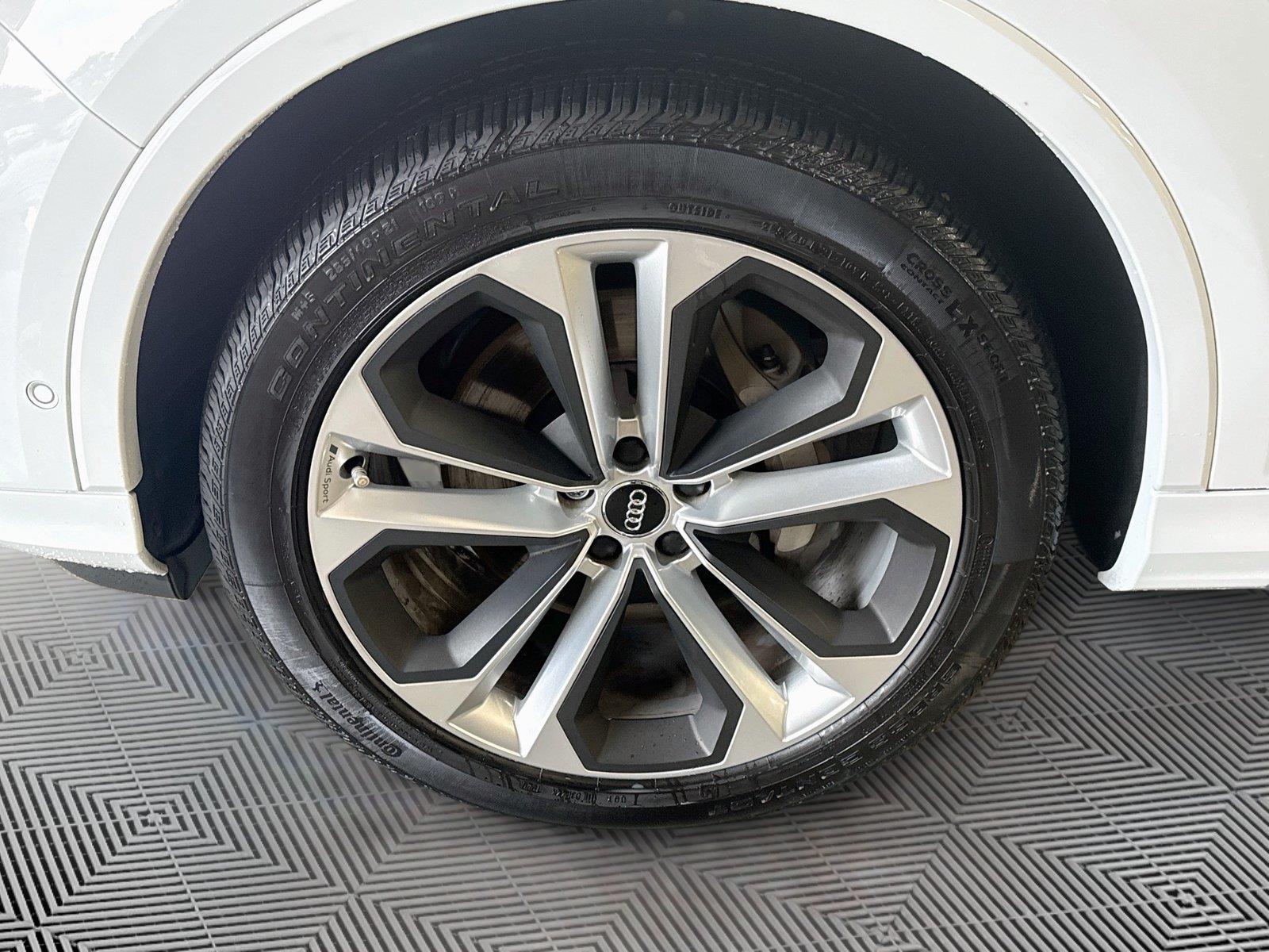 2020 Audi Q7 Premium Plus