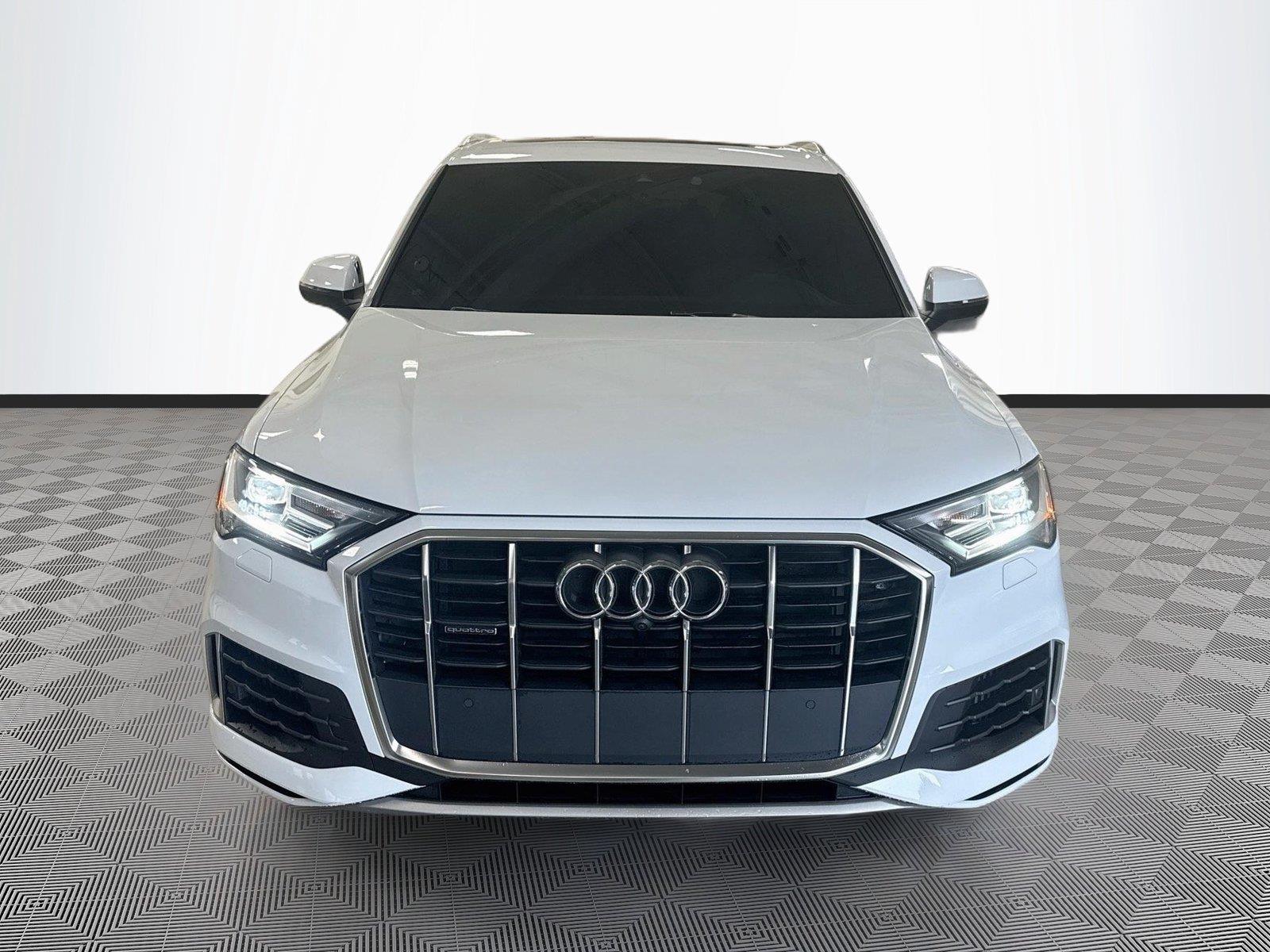 2020 Audi Q7 Premium Plus