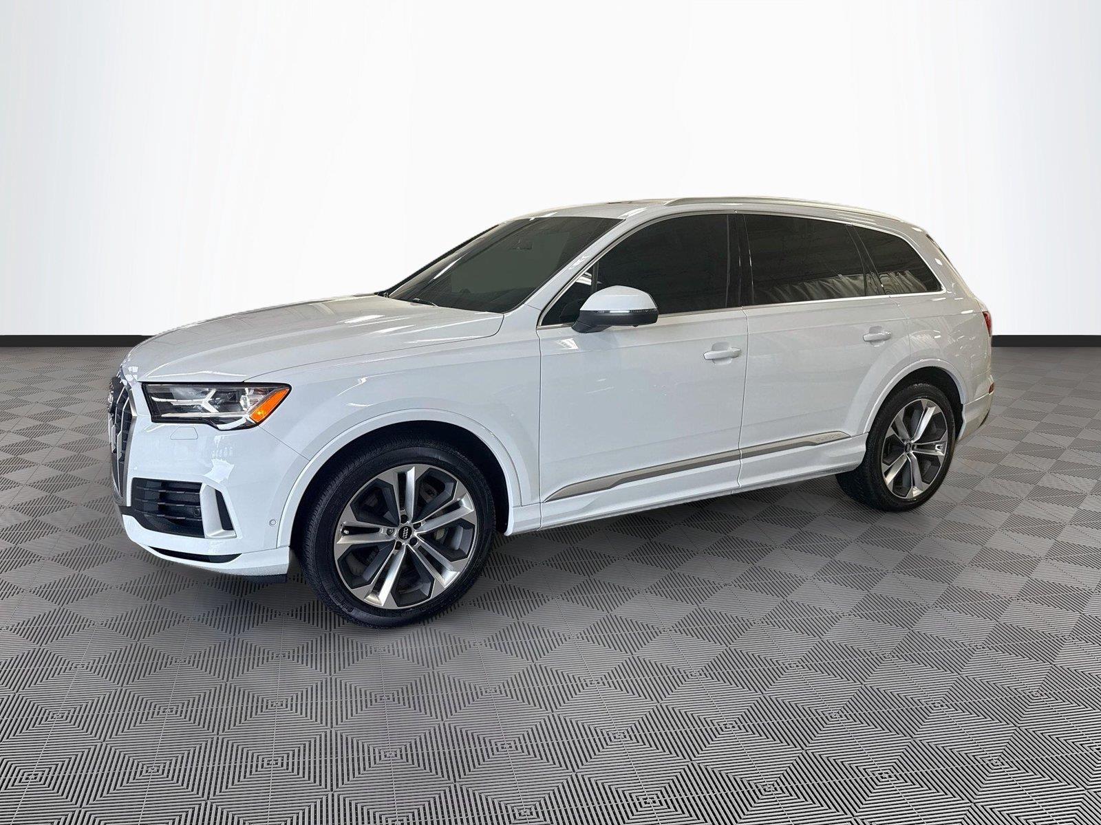 2020 Audi Q7 Premium Plus