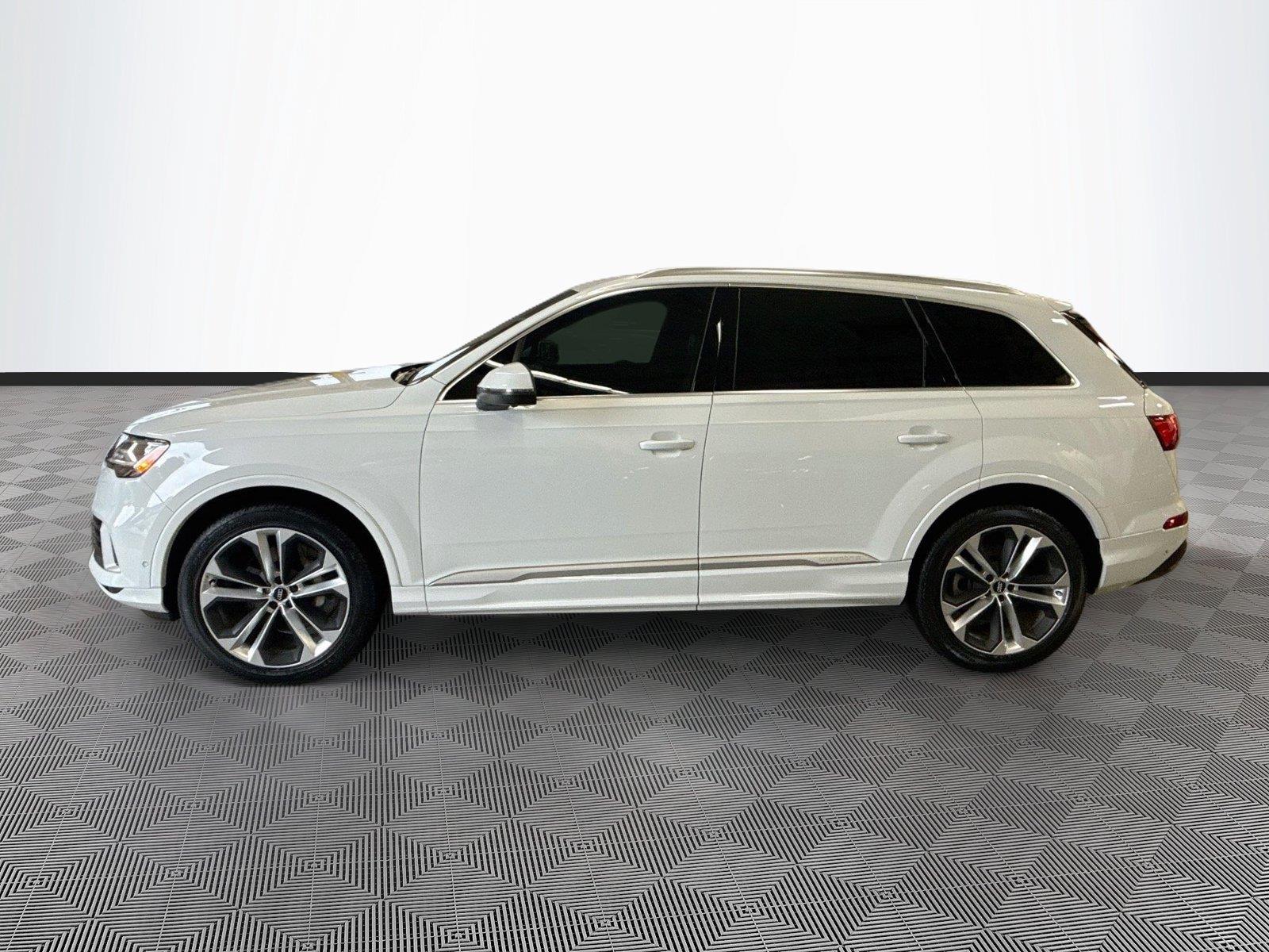 2020 Audi Q7 Premium Plus