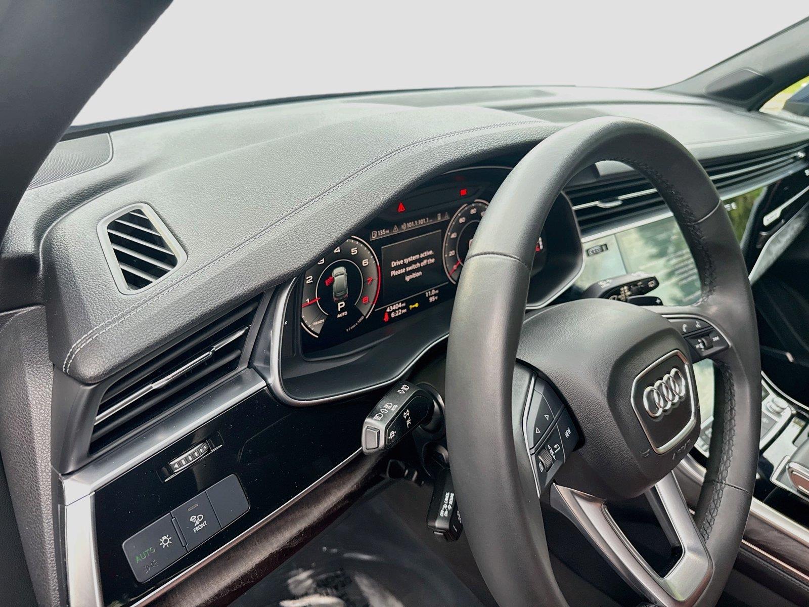 2023 Audi Q7 Premium Plus