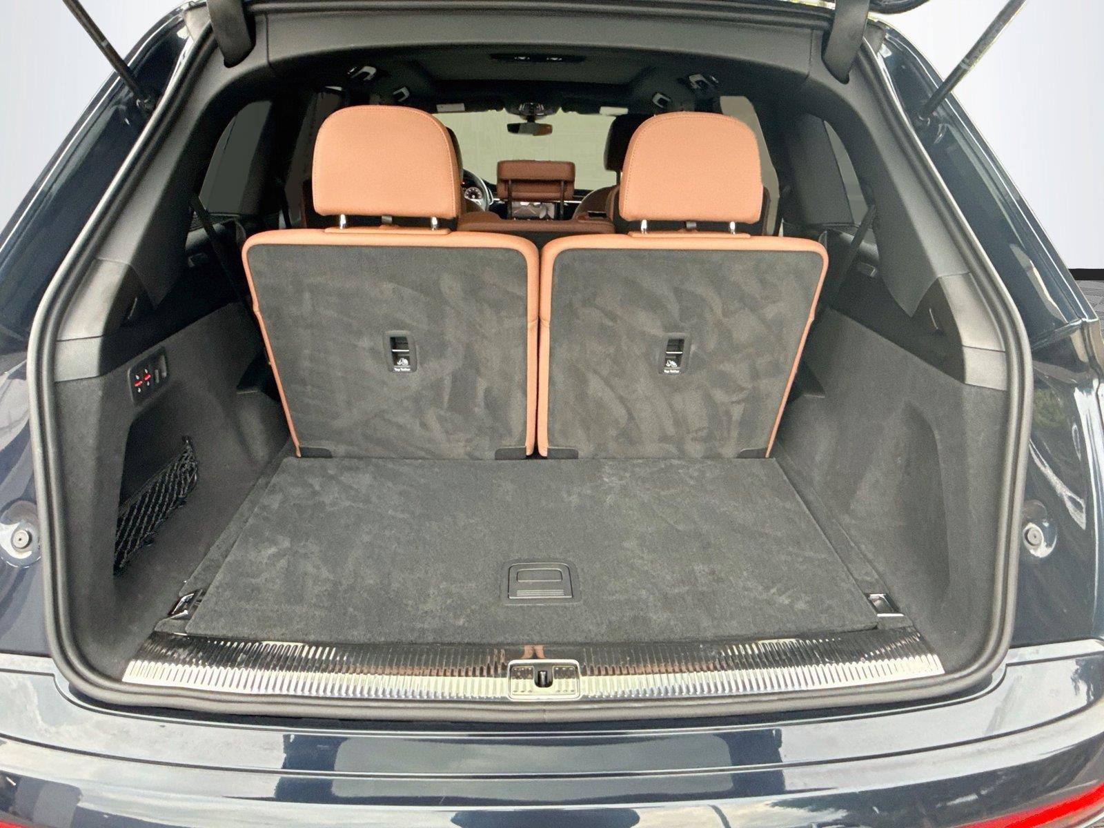 2023 Audi Q7 Premium Plus