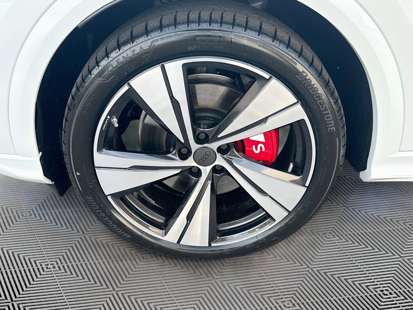 2026 Audi SQ5 Premium Plus