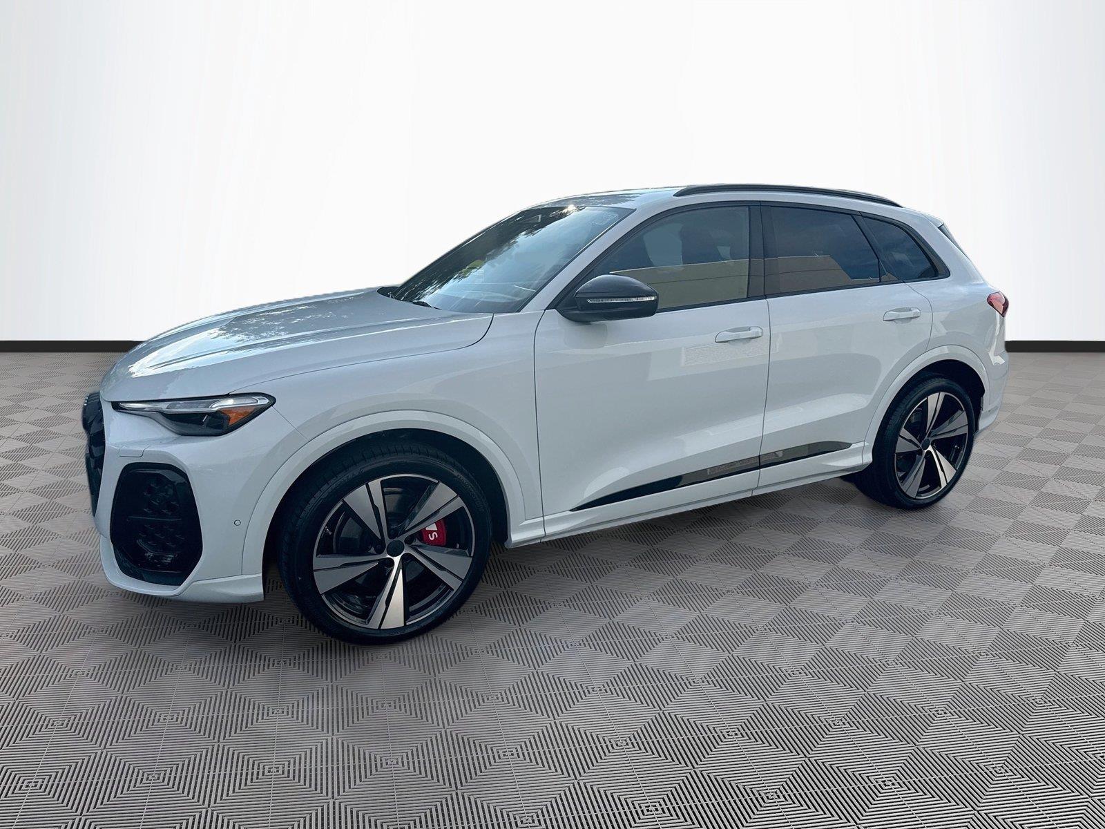 2026 Audi SQ5 Premium Plus
