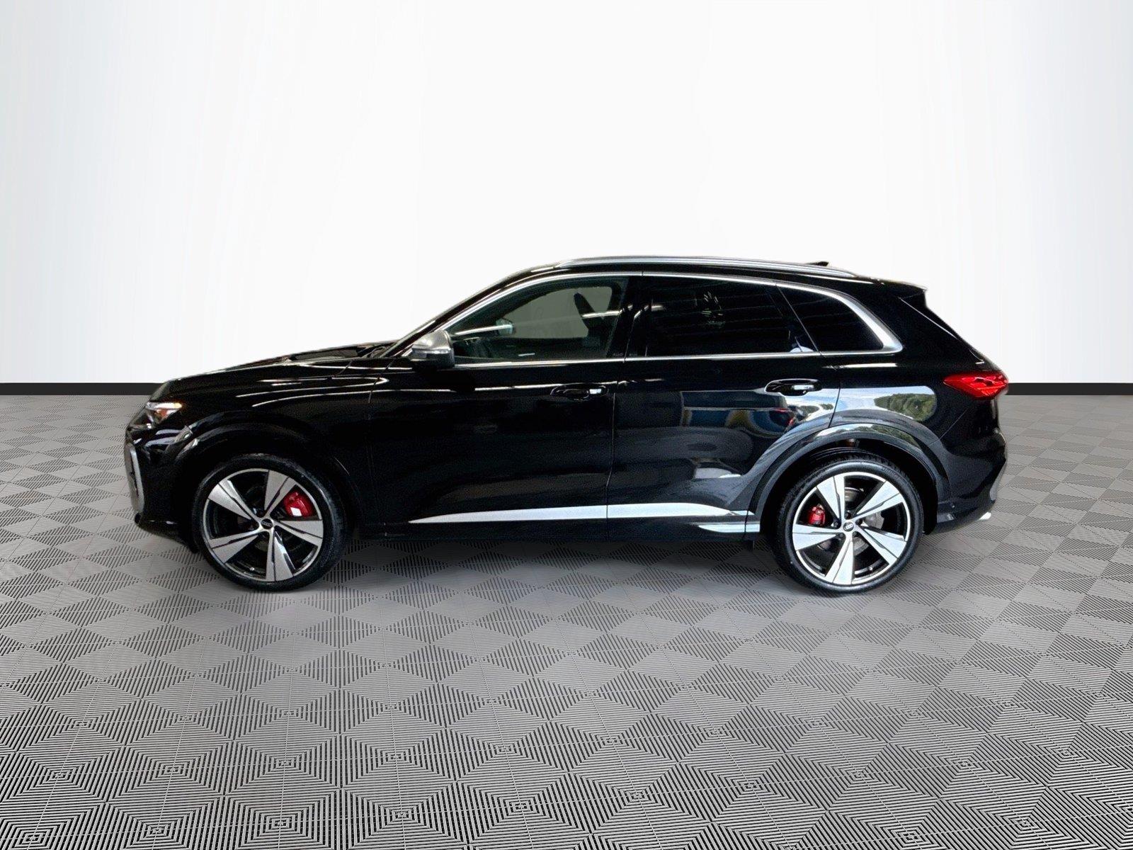 2026 Audi SQ5 Premium Plus