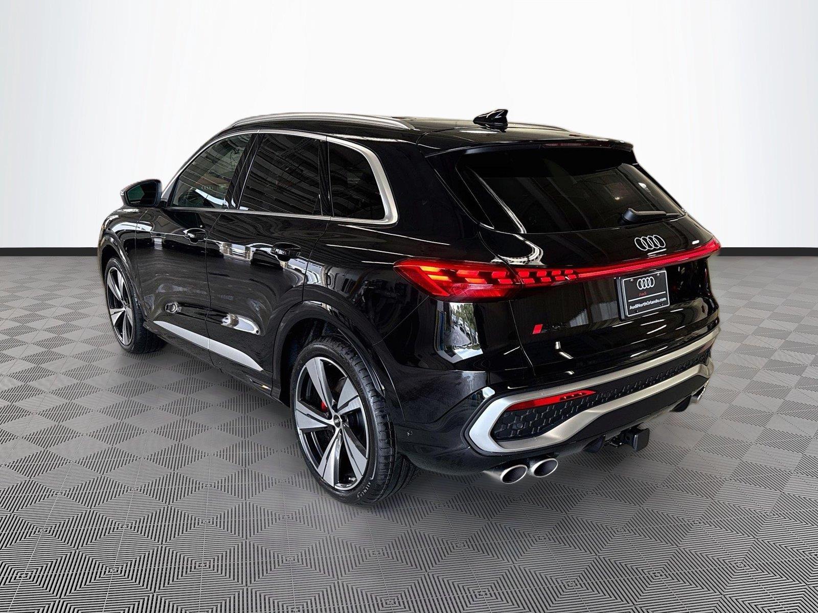 2026 Audi SQ5 Premium Plus