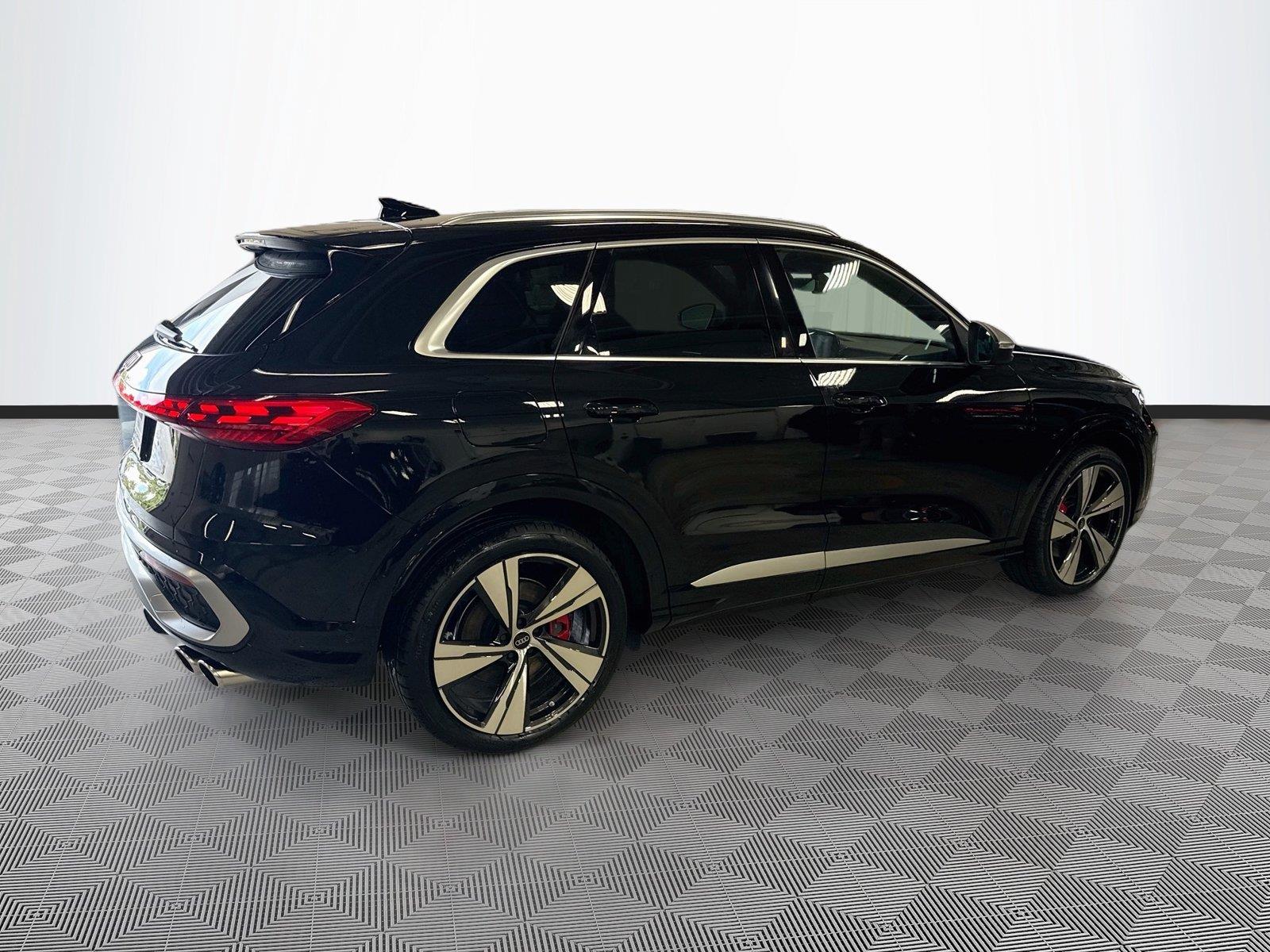 2026 Audi SQ5 Premium Plus