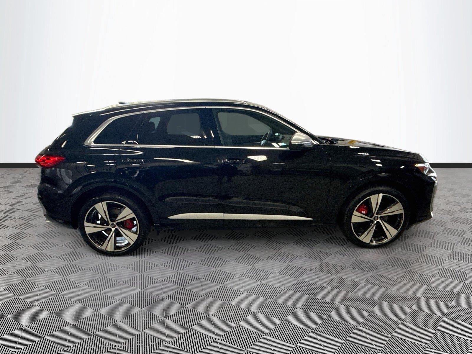 2026 Audi SQ5 Premium Plus
