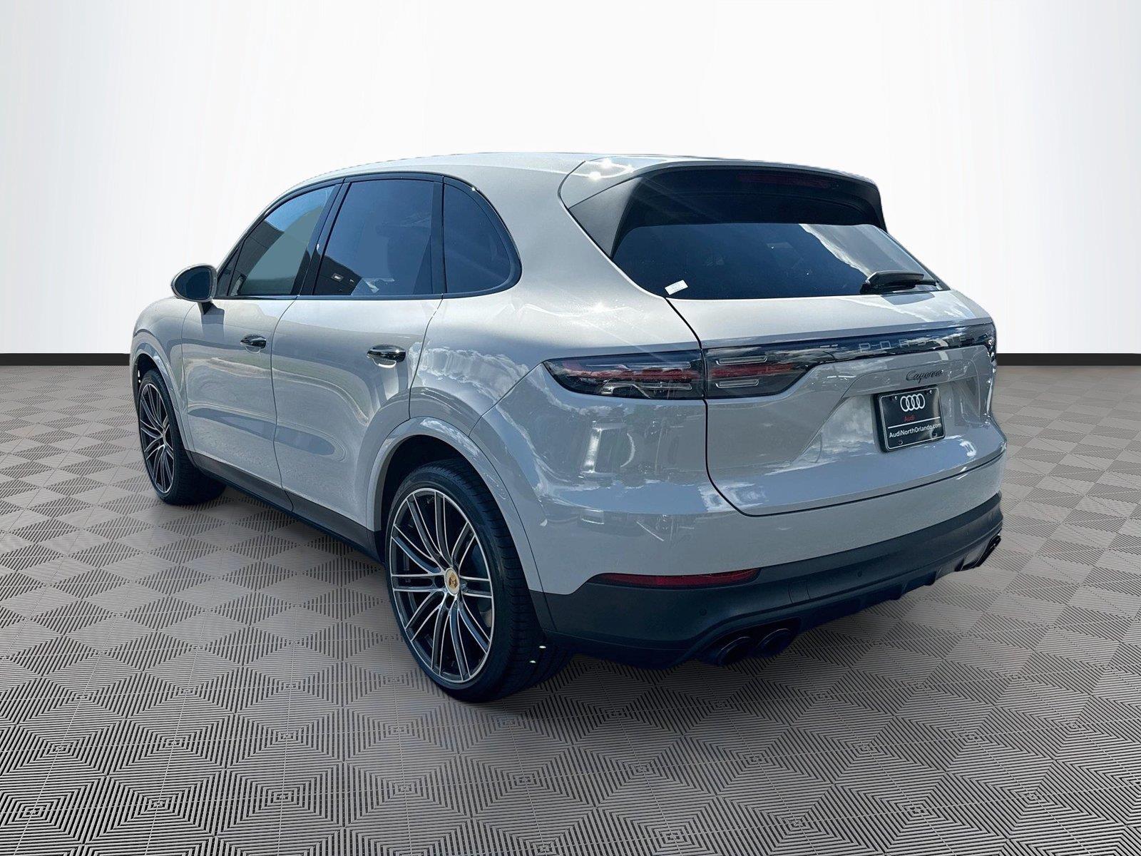 2023 Porsche Cayenne Platinum Edition