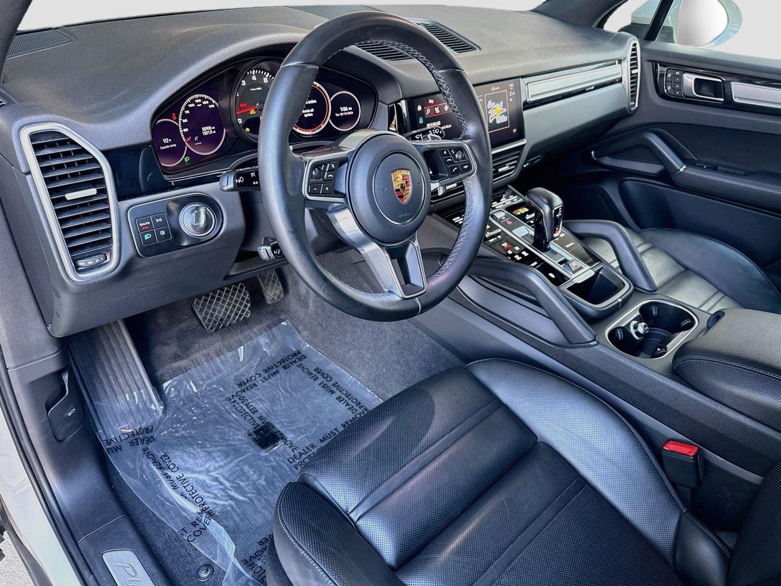 2023 Porsche Cayenne Platinum Edition