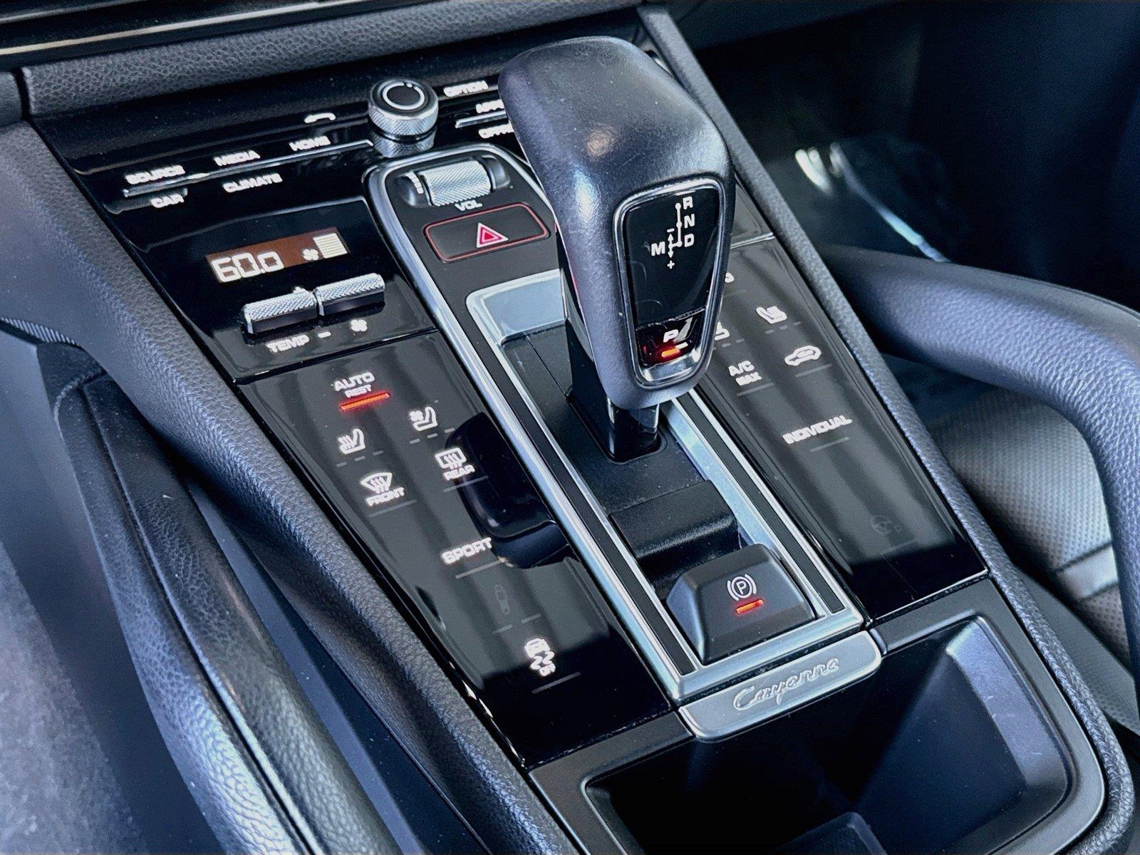 2023 Porsche Cayenne Platinum Edition