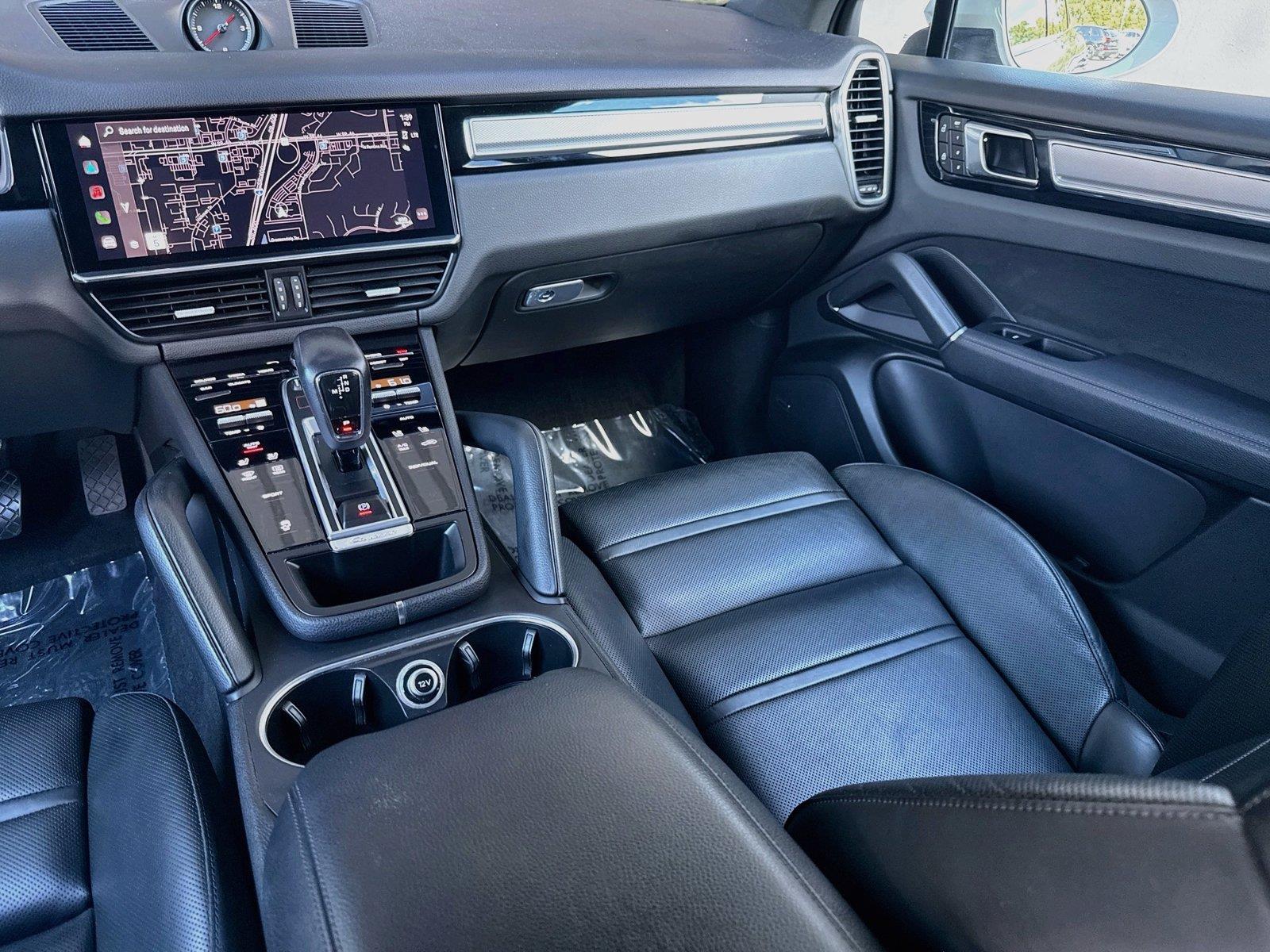 2023 Porsche Cayenne Platinum Edition