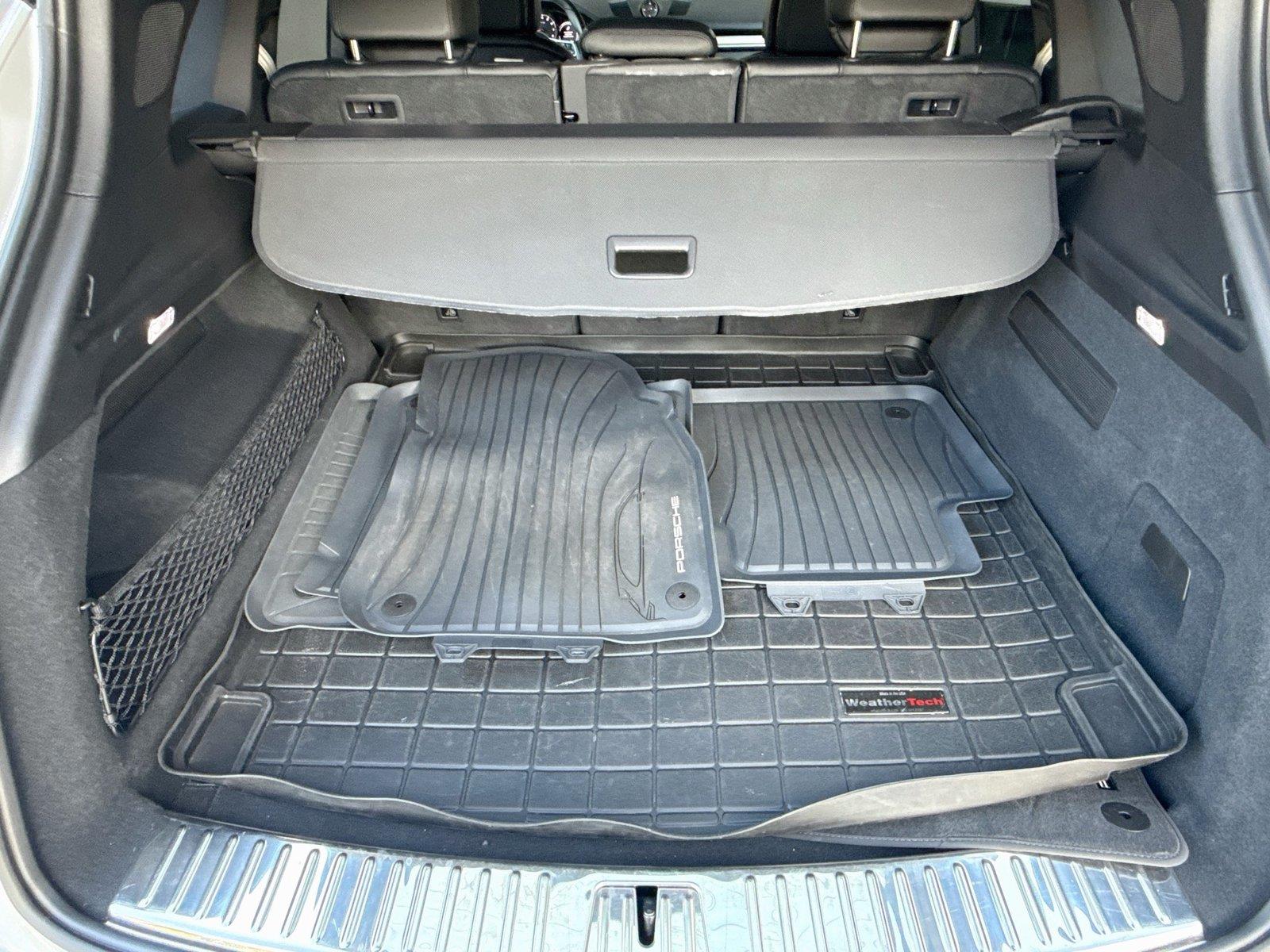 2023 Porsche Cayenne Platinum Edition