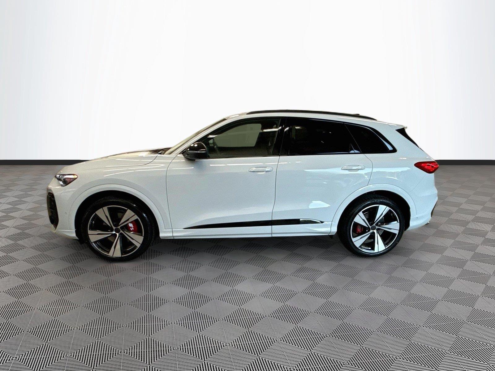 2026 Audi SQ5 Premium Plus