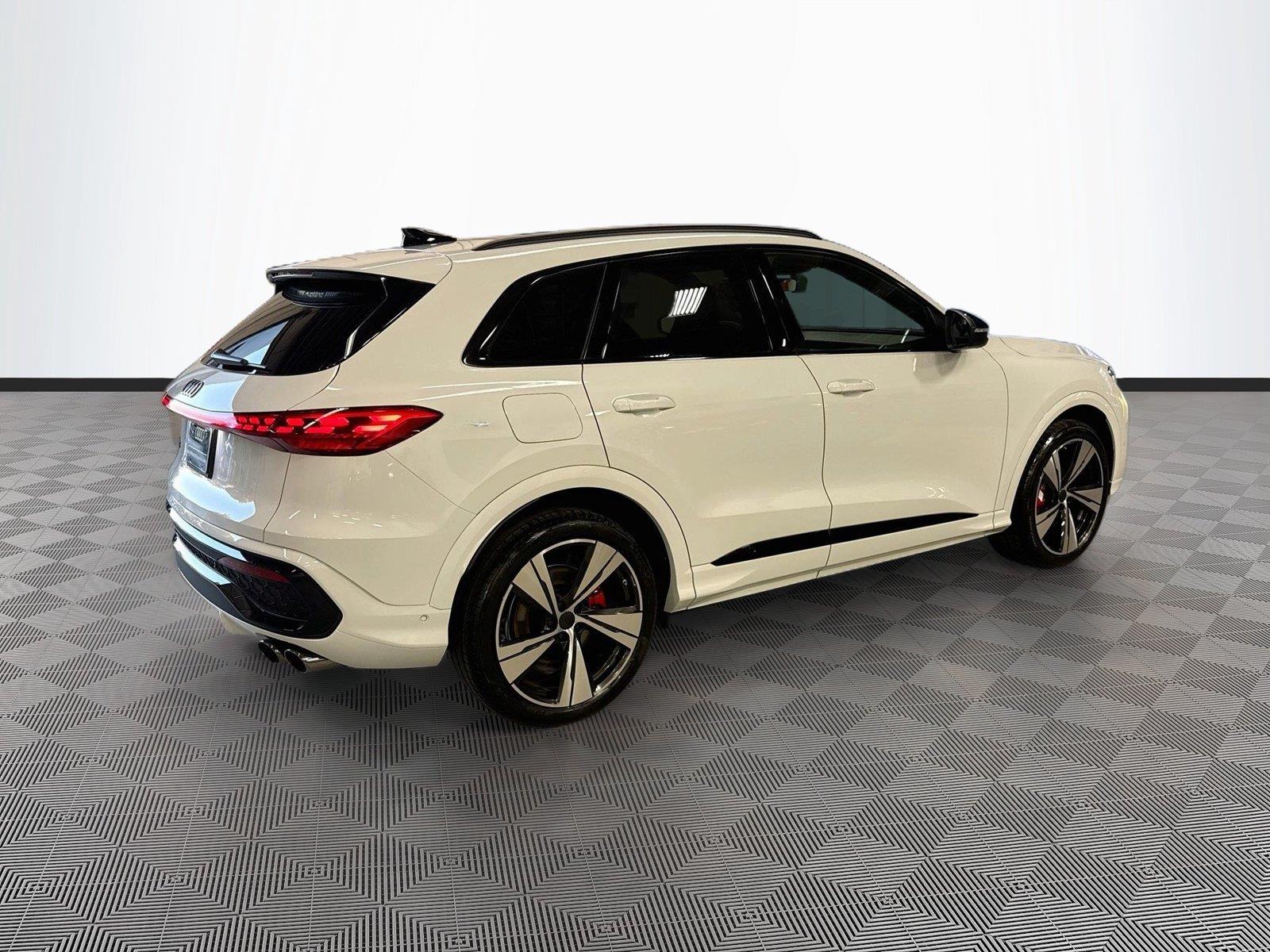 2026 Audi SQ5 Premium Plus