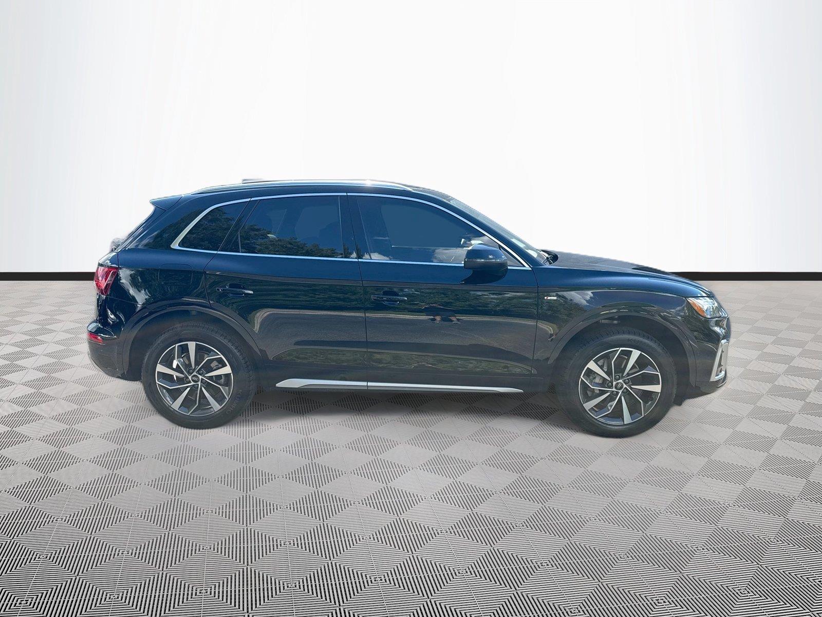 2024 Audi Q5 S line Premium Plus
