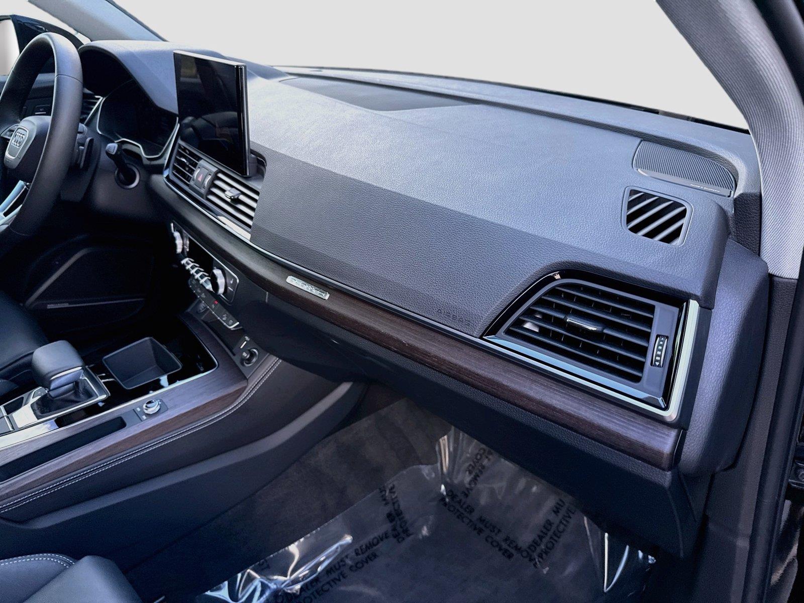 2024 Audi Q5 S line Premium Plus