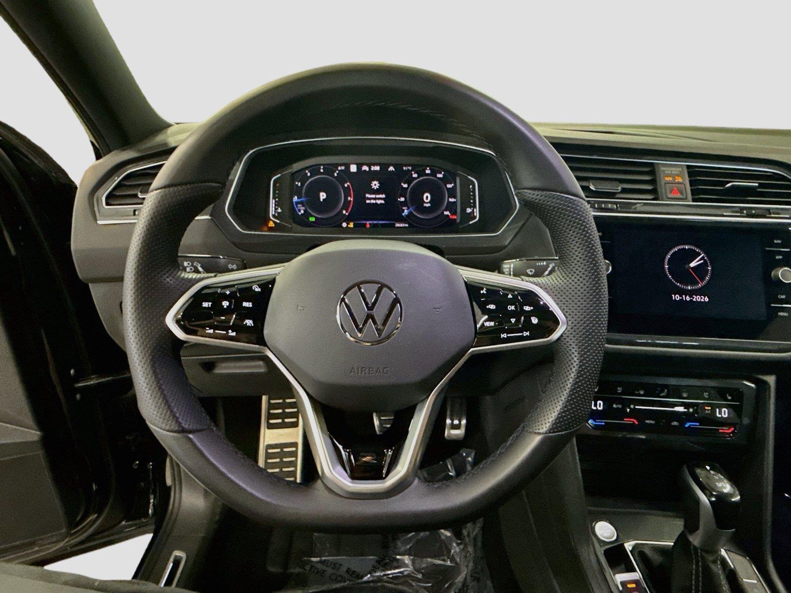 2024 Volkswagen Tiguan SEL R-Line