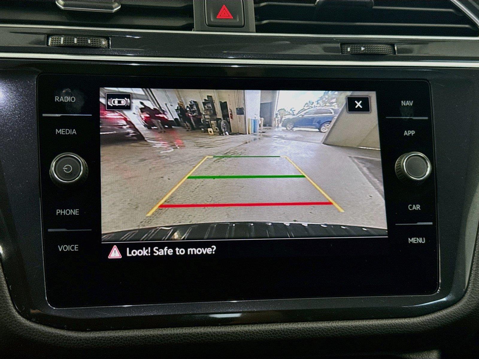 2024 Volkswagen Tiguan SEL R-Line