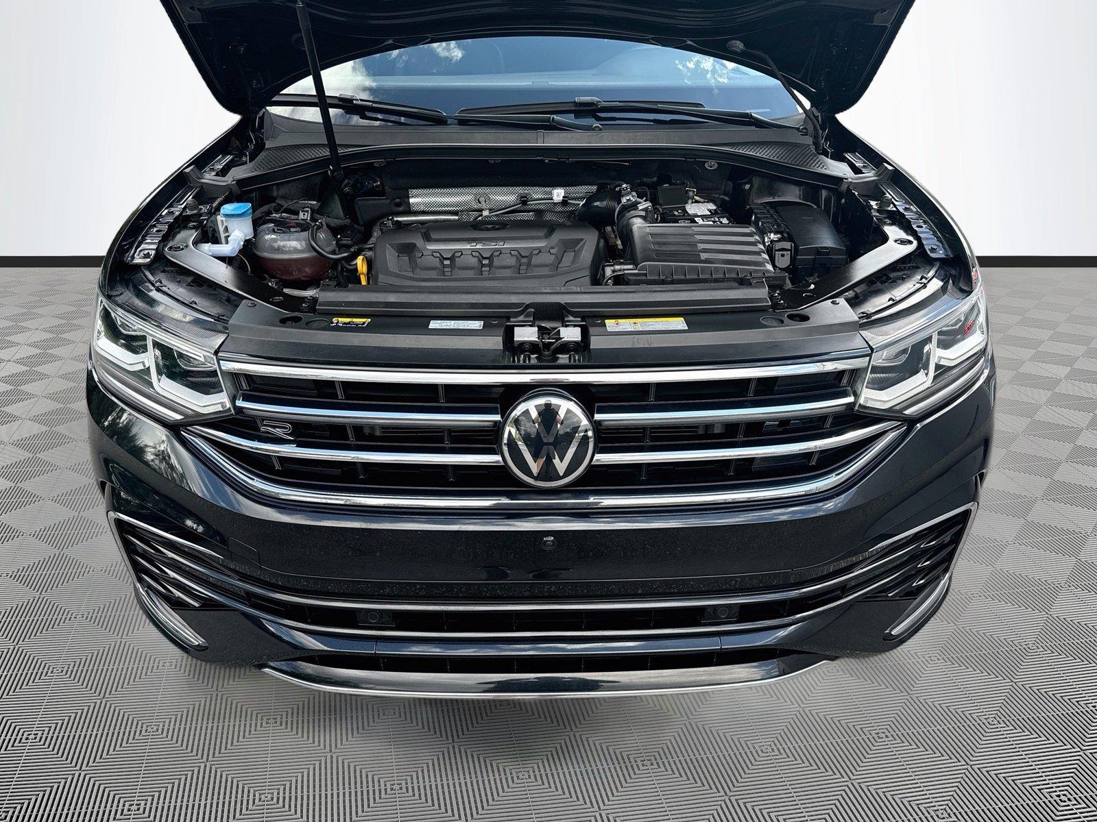 2024 Volkswagen Tiguan SEL R-Line