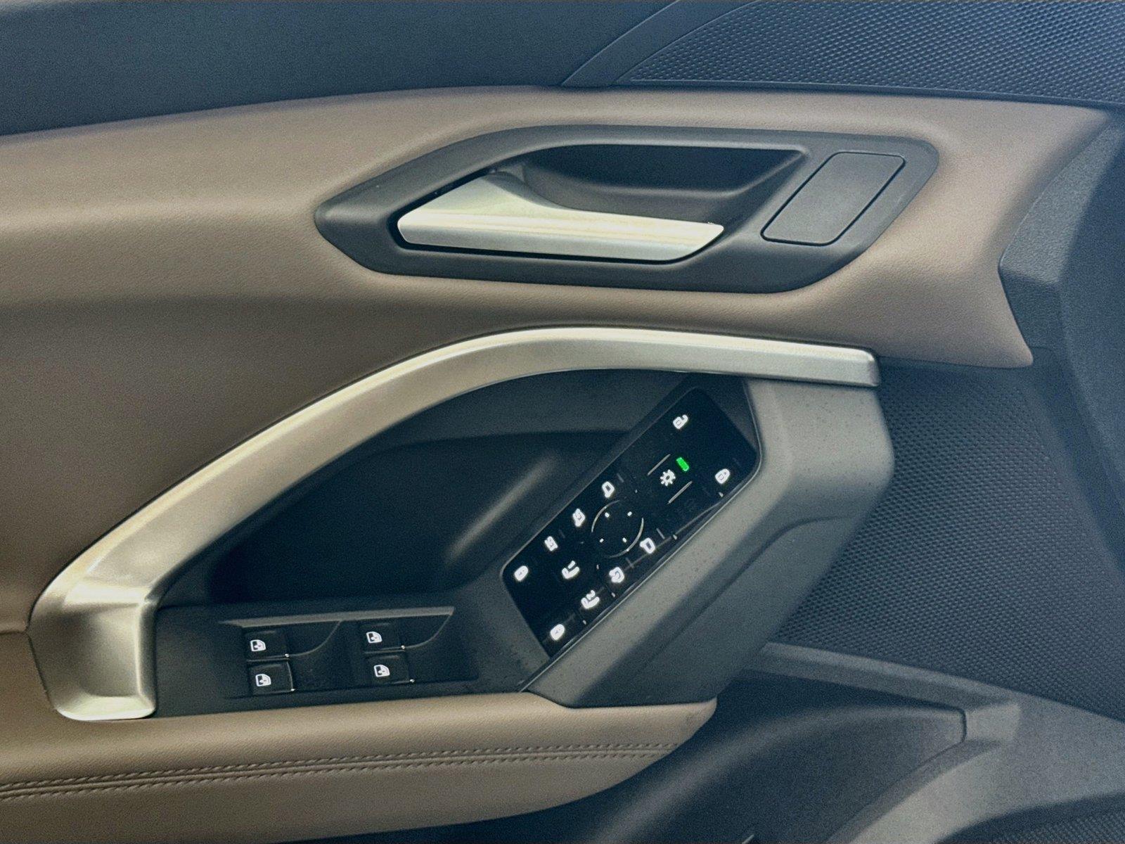 2026 Audi Q5 Sportback Premium